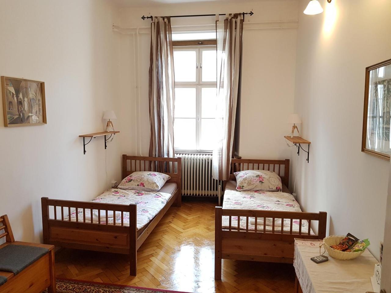 Varkeruelet Apartman Шопрон Экстерьер фото