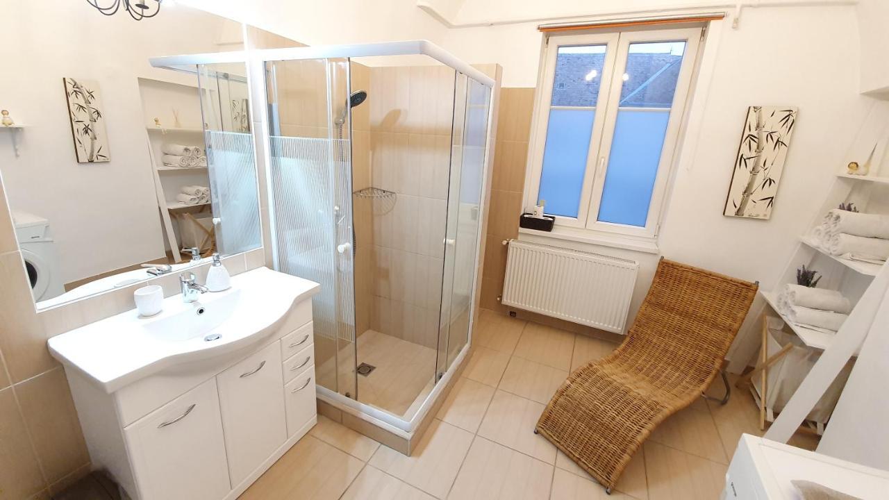 Varkeruelet Apartman Шопрон Экстерьер фото